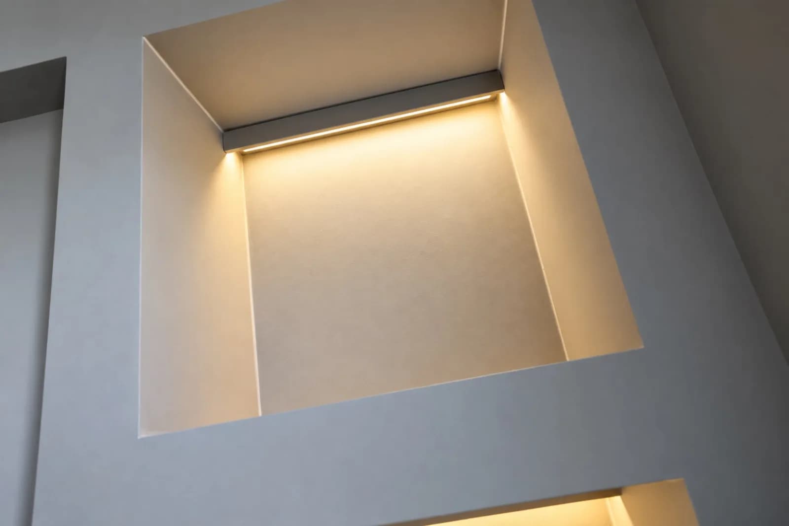 Recessed feature lighting in a finished alcove